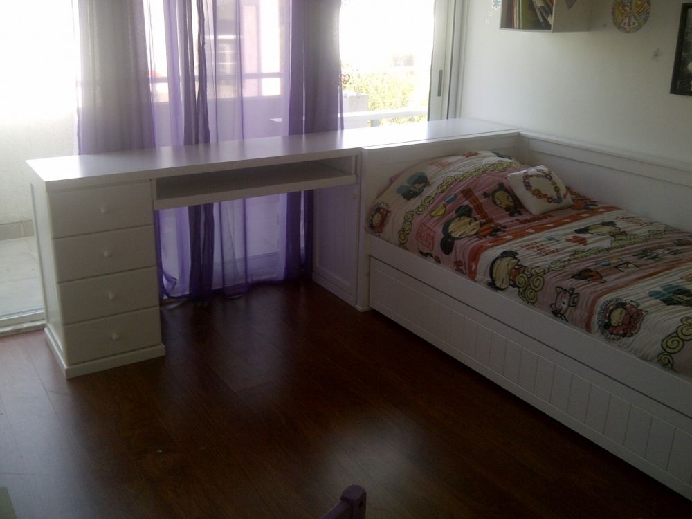 Muebles Infantiles - Amoblamiento De Dormitorio  Esquinero( Cama / Baulera y Escritorio )