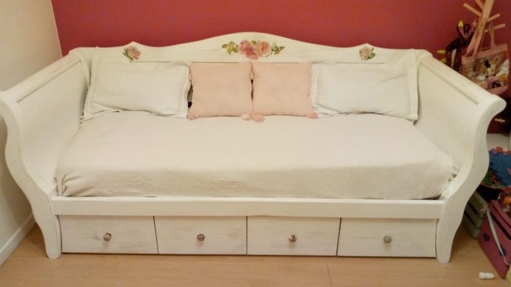 Muebles Infantiles - Divan Cama Con Respaldo - (Modelo Frances En Crudo )SIN CARRO NI CAJONERA