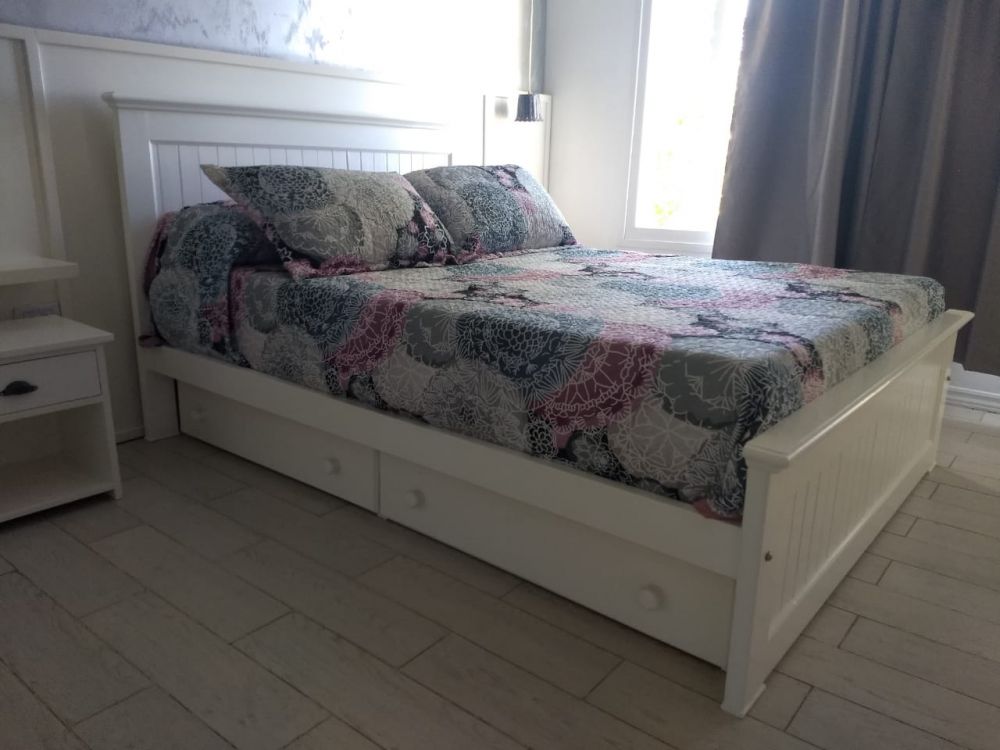 CAMA DE 2 PLAZAS MODELO AMERICANO CON CAJONERA DE AMBOS LADOS